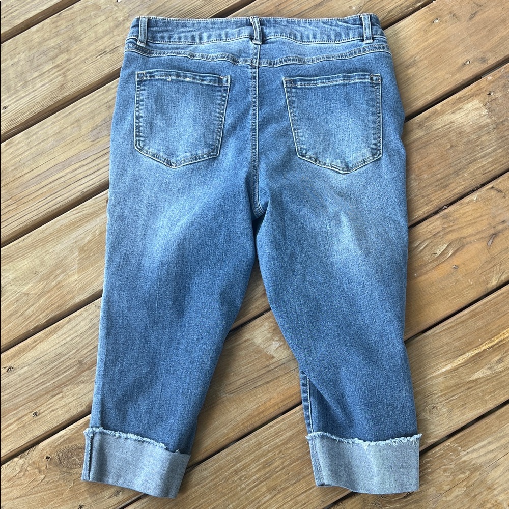 d. jeans Capri Jeans - Picture 6 of 7
